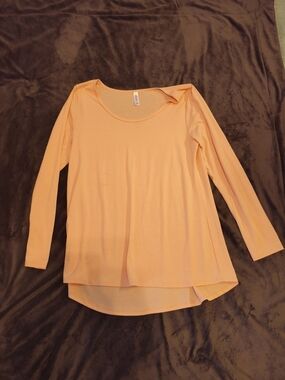 Lularoe Peach Long-Sleeve Scoop Neck Women's Top